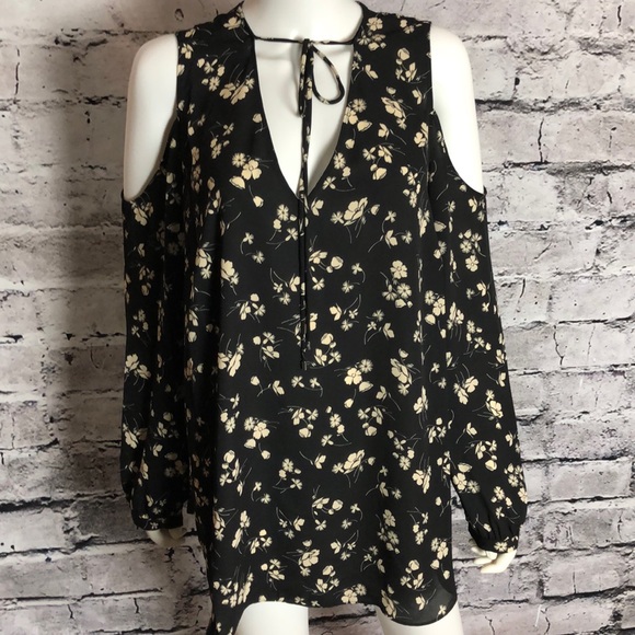 Lauren Ralph Lauren Tops - 🌱Lauren Ralph Lauren Floral Blouse NWT 🌱